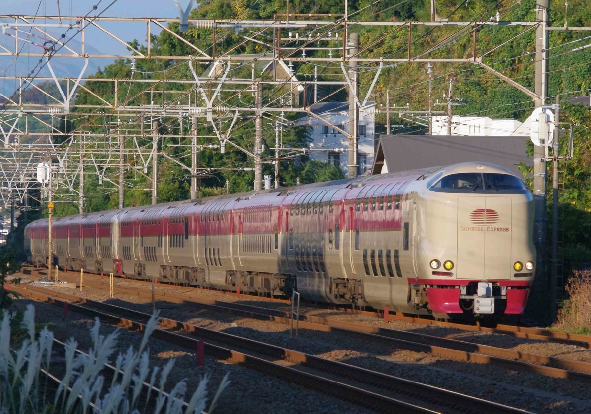 大磯　二宮　東海道線　撮影地　185系　215系　285系　EF66-27号機　ゼロロク　ニーナ　湘南ライナー　おはようライナー新宿　サンライズ瀬戸、出雲