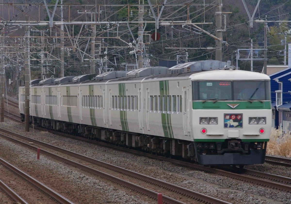 185系　OM編成　特急踊り子号　E261系　サフィール踊り子号　185系引退　JR東日本　メモリアル185　大磯　平塚　最後の国鉄型特急車両　二宮　撮影地　東海道線　