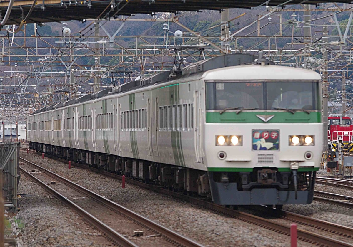 185系　OM編成　特急踊り子号　E261系　サフィール踊り子号　185系引退　JR東日本　メモリアル185　大磯　最後の国鉄型特急車両　平塚　二宮　撮影地　東海道線　