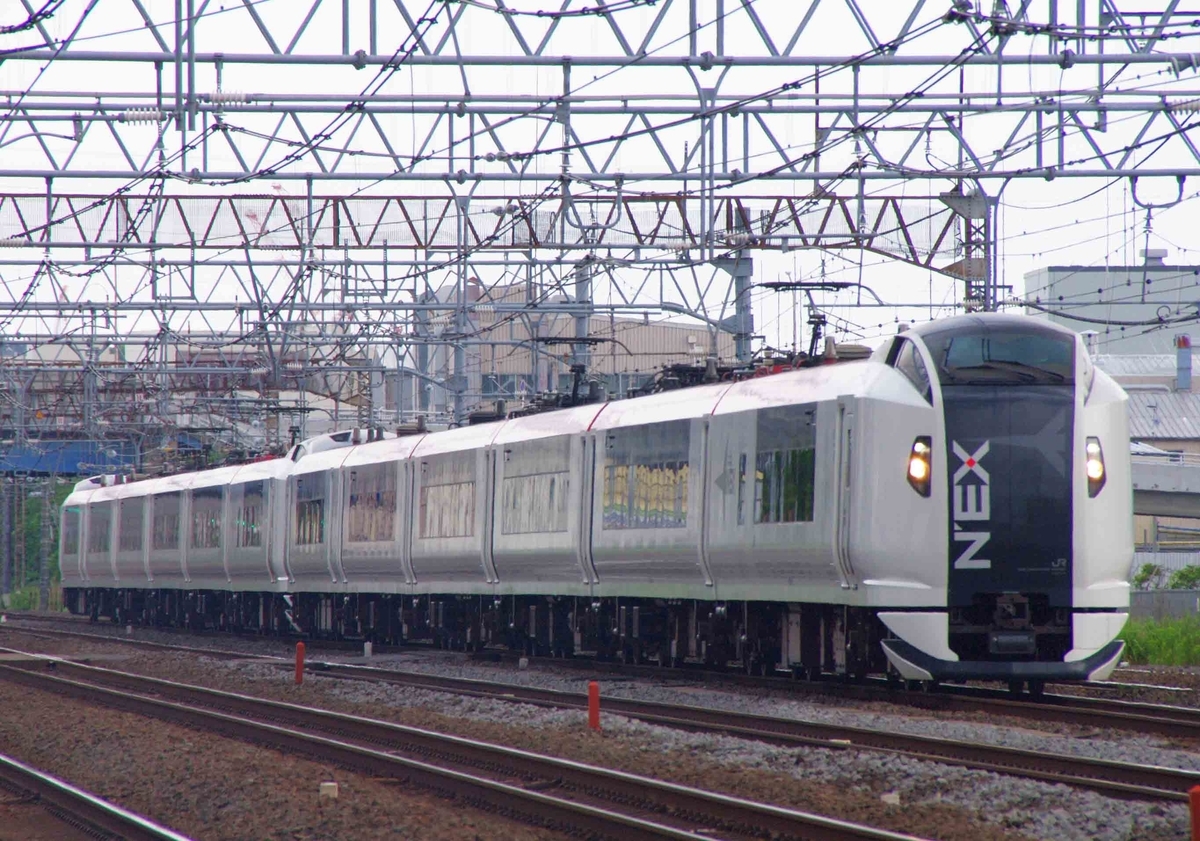 戸塚大カーブ　東海道線　横須賀線　撮影地　E261系　E259系　成田エクスプレス　サフィール踊り子　E235系1000番台　E231系　E233系　E217系