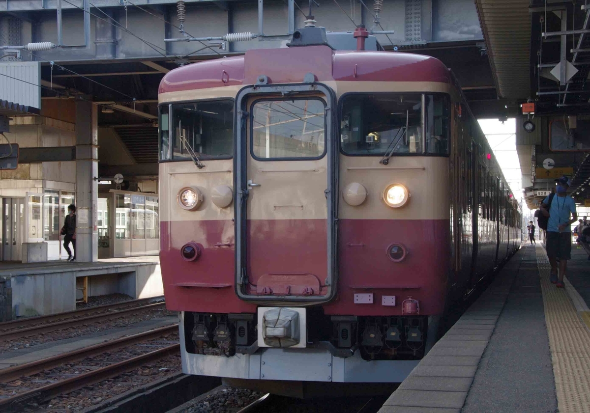 455系　413系　【交直流急行色】　ローズピンク　えちご押上ひすい海岸駅　梶屋敷　デッドセクション　撮影地　直江津　糸魚川　観光急行　えちごトキめき鉄道　日本海ひすいライン