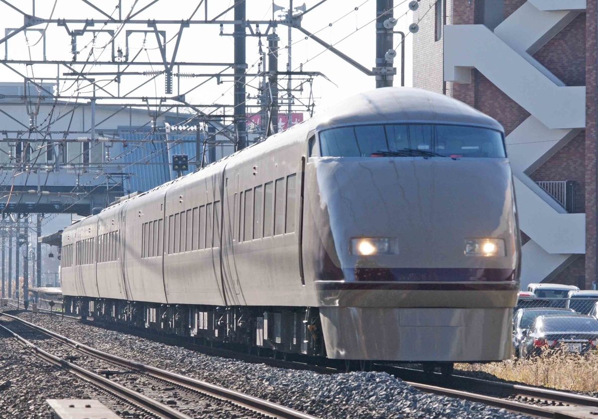 東武100系　スペーシア【1720系デラックスロマンスカーカラー】リバイバル編成
武里　一ノ割　撮影地　東武スカイツリーライン　東武伊勢崎線　東急2020系　70000系　100030系　200系　東急2020系　東京メトロ8000系　東京メトロ13000系　日比谷線　半蔵門線　田園都市線