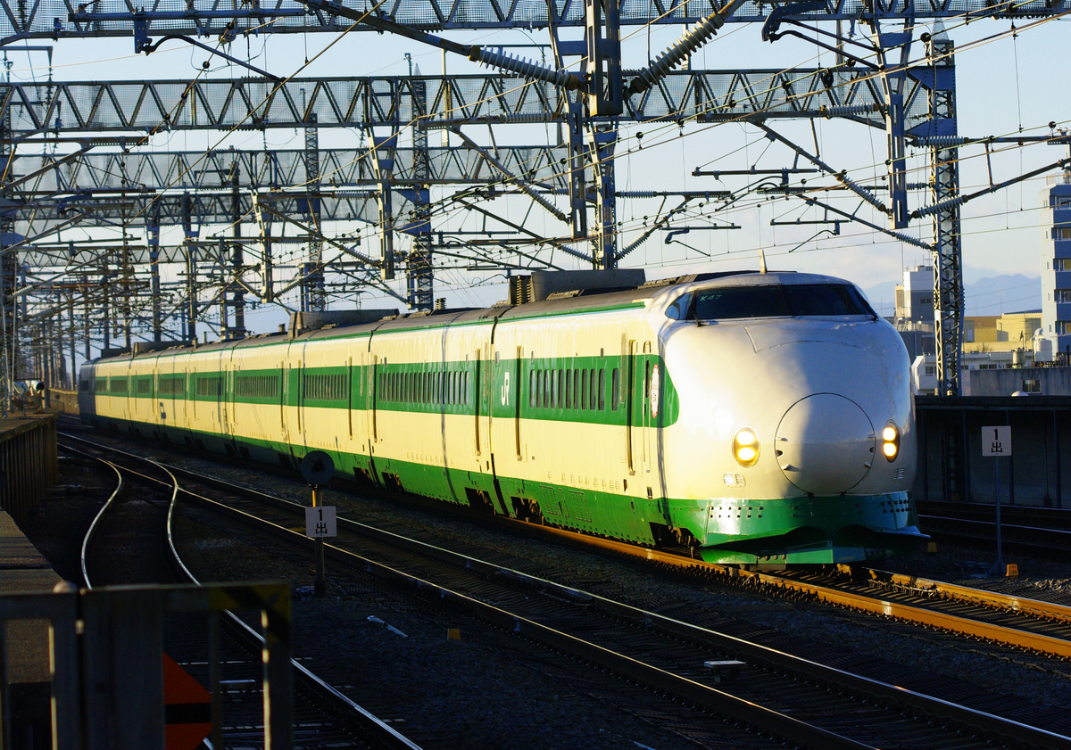 200系　東北新幹線　上越新幹線　鉄道開業150周年　E2系　リバイバルカラー　【緑と白】　K47編成　やまびこ　あおば　とき　あさひ