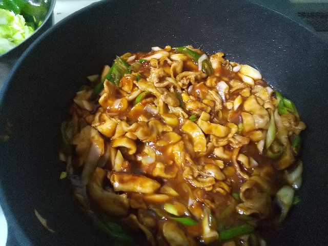 レシピ　中華料理　回鍋肉　甜面醤　豆板醤　男の料理　おうちごはん　【御飯が進む甘辛味、豚バラ肉を茹でて本格的に】回鍋肉を作ってみた