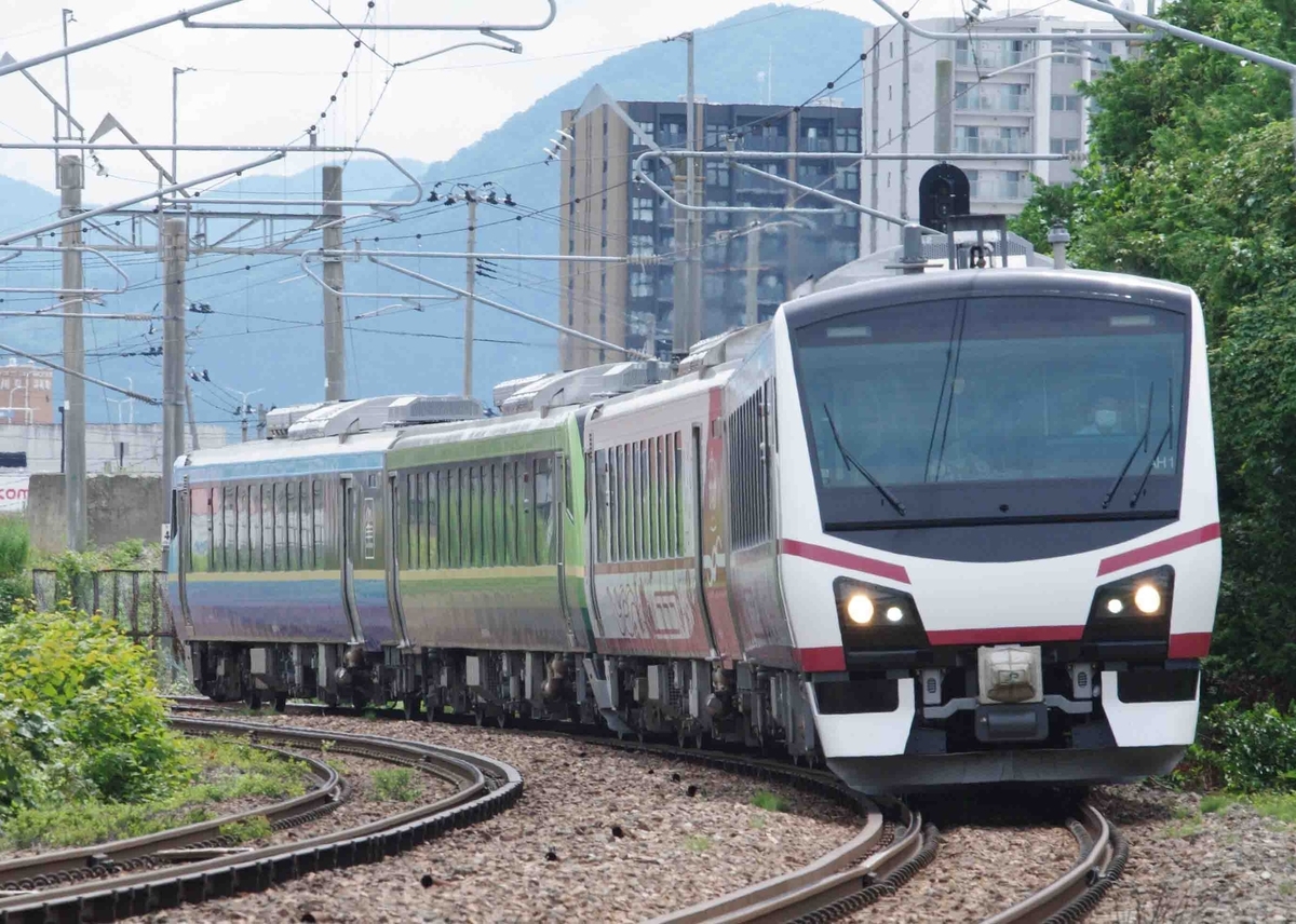 撮影地 奥羽線 撫牛子 弘前 五能線 HB-E300系 ひなび
SATONO 701系 GV-E400系 奥羽線 五能線90周年記念号 リゾートひなびSATONO 臨時快速 第二和徳踏切