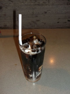 最寄駅は都営大江戸線光が丘駅と練馬春日町駅を最寄駅とする東京都練馬区高松4丁目にあるダイニングバーCAFE ANGEL カフェエンジェルのアイスコーヒー