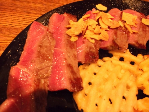 せんげん台駅駅東口側千間台東東に東にある鉄板ビストロラ・プランシュのアンガス牛プライムステーキ