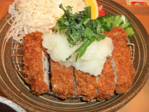 東京都練馬区光が丘5丁目にあるファミリーレストラン「Jonathan's ジョナサン 練馬光が丘店」 都営大江戸線の光が丘駅を最寄駅とする東京都練馬区光が丘5丁目にあるファミリーレストランジョナサン練馬光が丘店の厚切り!やわらかひれかつ膳おろしポン酢仕立て ごはん・味噌汁・漬物付き