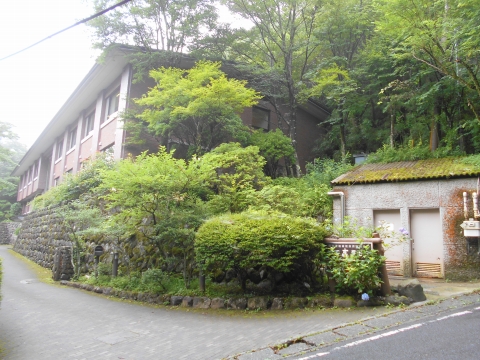 神奈川県足柄下郡箱根町仙石原にある保養所「住友重機械仙石高原ビラ」外観