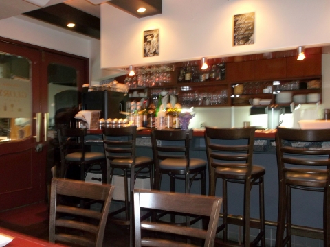 都営大江戸線の光が丘駅と練馬春日町駅を最寄駅とする東京都練馬区田柄５丁目にあるカフェCafeSalonGLORYカフェサロングロリーの外観