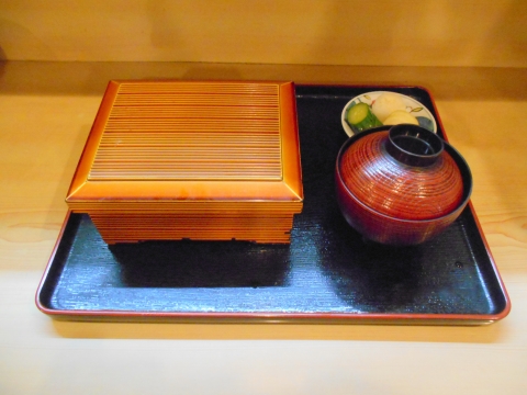 東武スカイツリーラインのせんげん台駅近くの埼玉県越谷市千間台西1丁目にある鰻と割烹うな由のうな重（松）