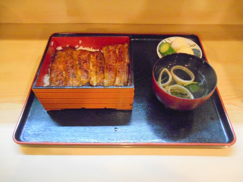 東武スカイツリーラインのせんげん台駅近くの埼玉県越谷市千間台西1丁目にある鰻と割烹うな由のうな重（松）