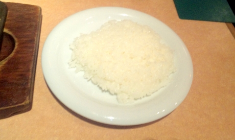 東京都新宿区歌舞伎町１丁目にある洋食、ハンバーグ、ステーキのお店「バンビ　新宿サブナード店」ライス