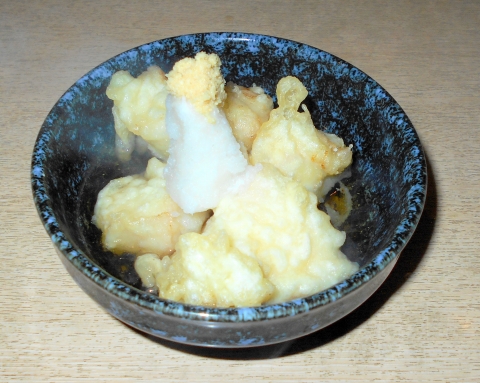 f:id:morigen1:20171023171304j:plain 都営大江戸線の練馬春日町駅を最寄駅とする東京都練馬区高松1丁目にある鶏料理居酒屋の国産レモンと鶏の店とり八の鶏天