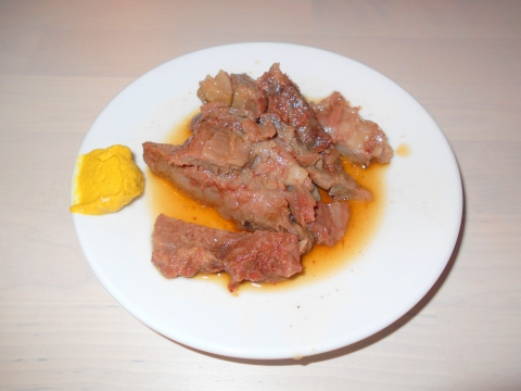 東京メトロ副都心線及び有楽町線の地下鉄赤塚駅と平和台駅を最寄駅とする東京都練馬区田柄2丁目にある餃子専門店餃子ダイニングふくらの牛肉スジ煮込み 東京メトロ副都心線及び有楽町線の地下鉄赤塚駅と平和台駅を最寄駅とする東京都練馬区田柄2丁目にある餃子専門店餃子ダイニングふくらの牛肉スジ煮込み