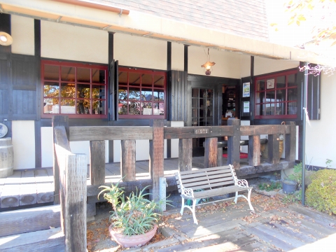 埼玉県春日部市備後西2丁目にある喫茶店「牧歌」外観
