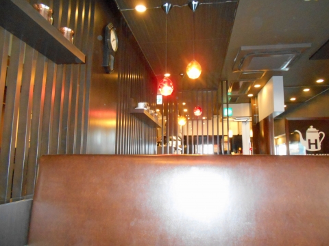 東武スカイツリーラインのせんげん台駅近くの埼玉県越谷市千間台東4丁目にある珈琲専門店喫茶店星乃珈琲せんげん台店の店内