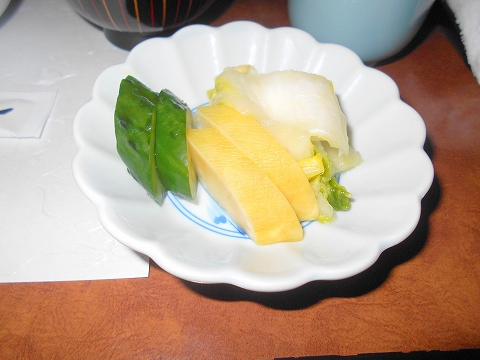 神奈川県川崎市川崎区東田町にある割烹、うなぎ料理店「割烹 蒲焼 大沼」四季弁当のお新香