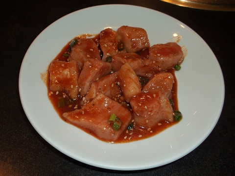 東京都練馬区田柄５丁目にある韓国料理、焼肉のお店「オモニ亭」上ミノ