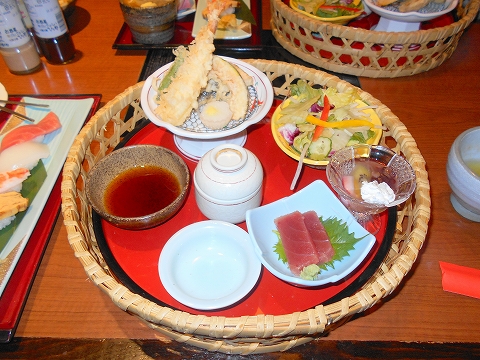  茨城県古河市駒羽根にある和食ファミリーレストラン「家族レストラン  坂東太郎　古河総本店」レディース膳
