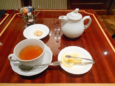 東京都目黒区自由が丘２丁目にある喫茶店「珈琲茶館　集　自由が丘店」ダージリンティー