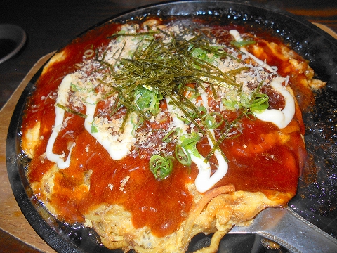 広島県広島市東区光町２丁目にある居酒屋「永遠の別宅～日隅庭～」お好み焼き風玉子焼き