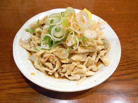 東京都練馬区豊玉北の都営大江戸線と西武池袋線と西武有楽町線の練馬駅近くにある春田屋の鶏皮ポン酢