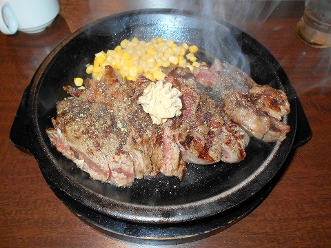 西武池袋線の武蔵藤沢駅を最寄駅とする埼玉県入間市東藤沢2丁目にあるいきなりステーキ入間店のワイルドステーキ450g