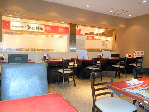 京急本線と京急大師線の京急川崎駅を最寄駅とする神奈川県川崎市川崎区駅前本町にある焼肉店牛兵衛川崎ダイス店の店内