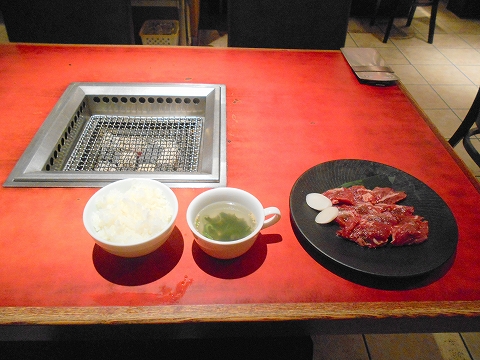 京急本線と京急大師線の京急川崎駅を最寄駅とする神奈川県川崎市川崎区駅前本町にある焼肉店牛兵衛川崎ダイス店の牛ヒレ焼肉ランチ150g