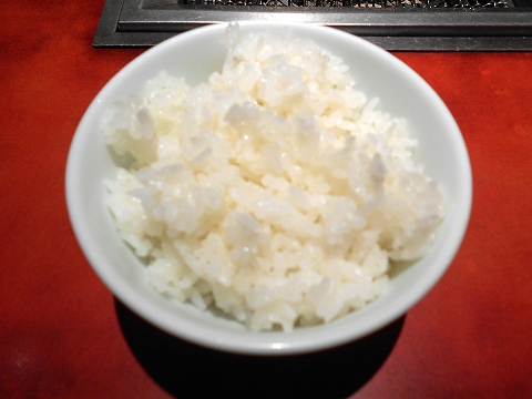 京急本線と京急大師線の京急川崎駅を最寄駅とする神奈川県川崎市川崎区駅前本町にある焼肉店牛兵衛川崎ダイス店の牛ヒレ焼肉ランチ150gのライス