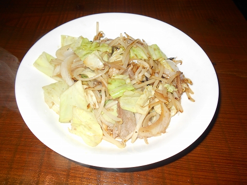 東京都練馬区練馬4丁目にある居酒屋炭火ダイニング高しまの肉野菜炒め/
