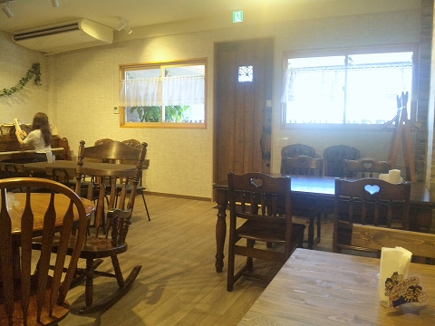 "埼玉県越谷市千間台東の東武スカイツリーラインのせんげん台駅近くにあるpianocafe美時音の店内/