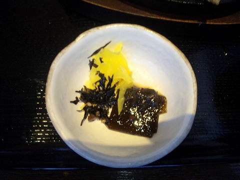  JR内房線の君津駅を最寄駅とする千葉県君津市杢師もくし2丁目にある九州料理居酒屋もん勝の鶏炭火焼定食のお新香