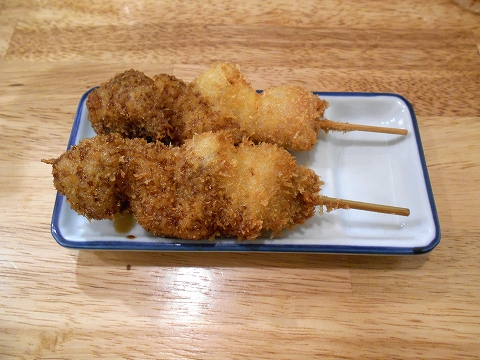 f:id:morigen1:20180927000401j:plain 京成本線と京成押上線の青砥駅を最寄駅とする東京都葛飾区青戸1丁目にある居酒屋大衆酒場かぶら屋青砥店の串カツ