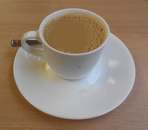 千葉県市川市市川１丁目にあるカフェ「Cafe de Riviere　リヴィエール」モーニングメニューのお変わり自由ドリンク