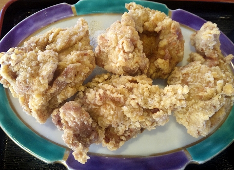 埼玉県春日部市本田町１丁目にある中華料理店「豊龍園　春日部店」鶏肉の唐揚げ