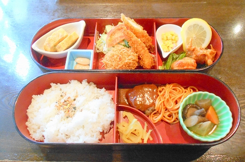 茨城県古河市関戸にあるイタリア料理のお店「いたりあ食堂　灯り家」ちょっと豪華にお弁当ランチ
