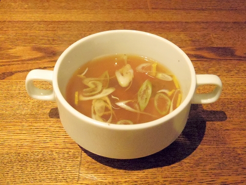 埼玉県越谷市千間台東１丁目にある鉄板ピストロのお店「la planche  ラ・プランシュ」ランチのスープ