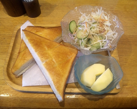 埼玉県春日部市備後東６丁目にあるカフェ「Cafe de Lupinus　カフェ ド ルピナス」モーニングセット