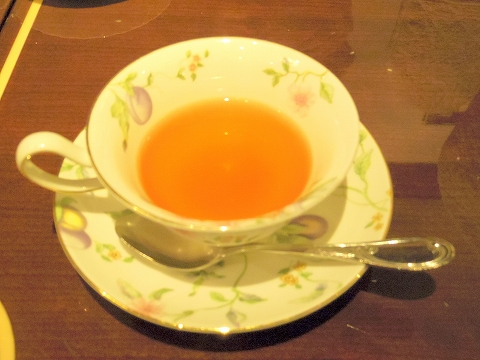 東京都渋谷区道玄坂２丁目にある喫茶店「珈琲茶館　集　プレミアム　渋谷駅前店」アールグレイティー