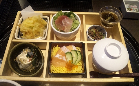 埼玉県所沢市北中１丁目にある和食、しゃぶしゃぶのお店「ゆず庵　所沢店」秋のゆず庵松花堂ランチ