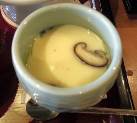 茨城県ひたちなか市西光地２丁目にある和食ファミリーレストラン「ばんどう太郎　ひたちなか店」ばんどう御膳の茶碗蒸し