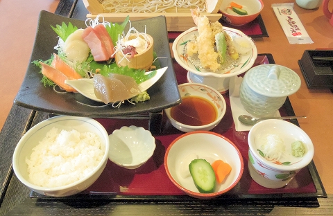 茨城県ひたちなか市西光地２丁目にある和食ファミリーレストラン「ばんどう太郎　ひたちなか店」ばんどう御膳