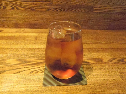 埼玉県越谷市千間台東１丁目にある鉄板ビストロのお店「la planche  ラ・プランシュ」ランチドリンクのウーロン茶