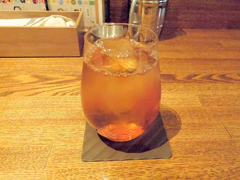 埼玉県越谷市千間台東１丁目にある鉄板ビストロのお店「la planche  ラ・プランシュ」ランチドリンク（ウーロン茶）