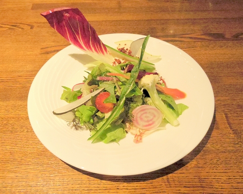 la planche  ラ・プランシュ　ランチサラダ