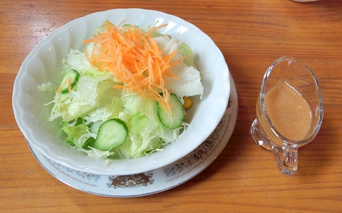 埼玉県春日部市藤塚にあるカフェ「琥珀」ランチのサラダ