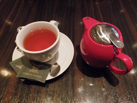 石川県金沢市青草町にあるイタリアン「カフェアルコ　メルカート　CAFFE ARCO MERCATO」ホットレモンティー