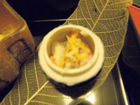 石川県金沢市末町の犀川温泉にある料理温泉旅館「滝亭」大根寿司 石川県金沢市末町の犀川温泉にある料理温泉旅館「滝亭」大根寿司